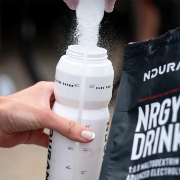 Energetický nápoj jako alternativa ke gelům při doplňování energie